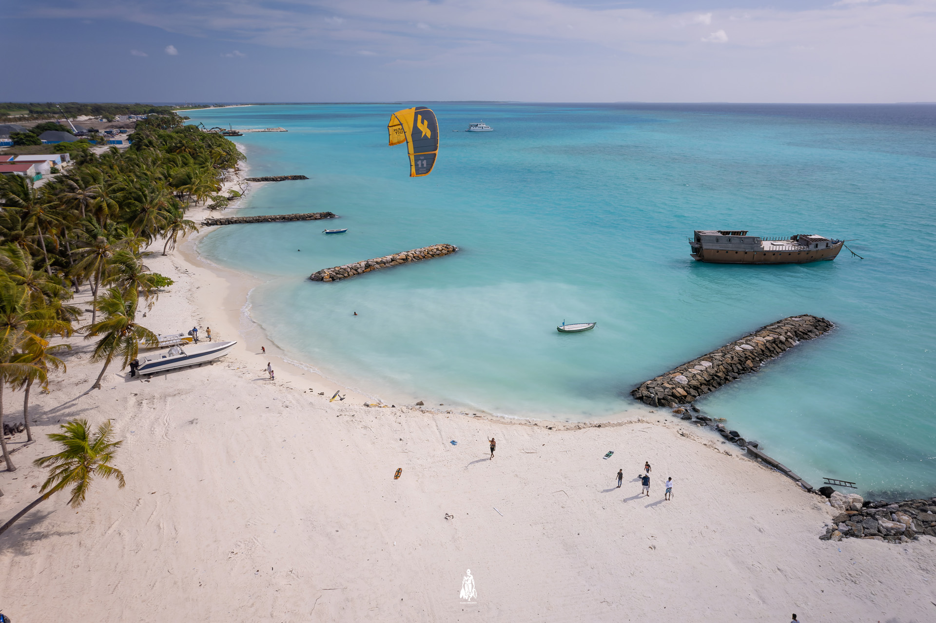 Prime Land for Sale – Main Road Location in Hanimaadhoo! 📱 Viber/WhatsApp: 9409119 | 7661615