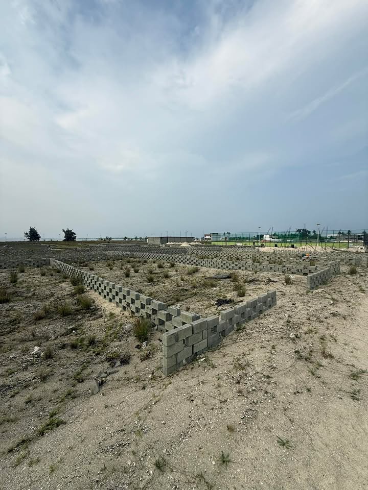 1600 sqft Land for Sale from K. Himmafushi Secure a premium plot in one of the Maldives’ best islands. Limited availability act fast! Contact us now , via WhatsApp / Viber: 9409119 / 7661615.